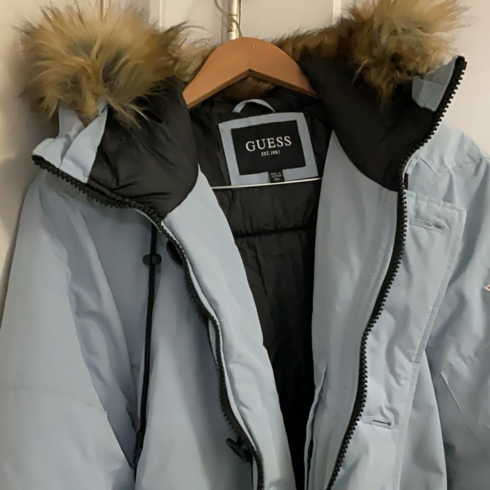 NWOT GUESS Mens Heavyweight Hooded Parka Jacket With Removable Faux Fur Trim